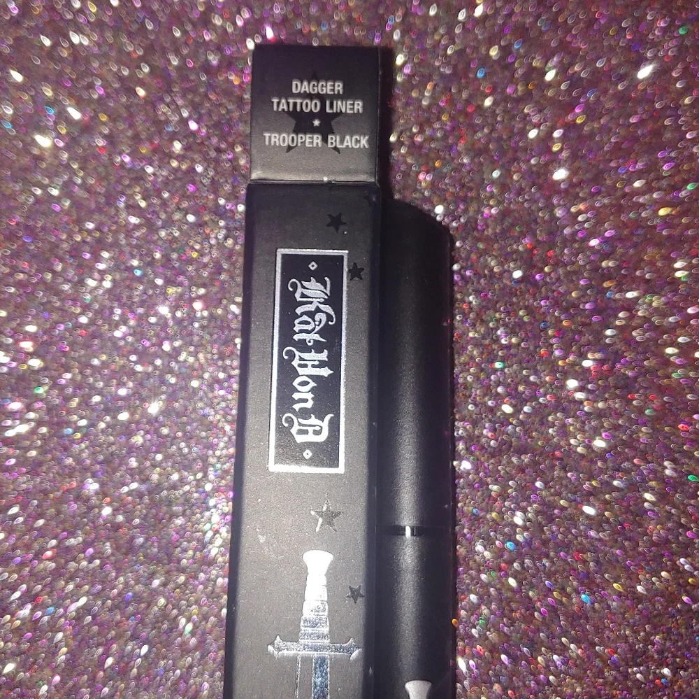 Trooper Black Dagger Tattoo Liner Waterproof Liquid Eyeliner KVD Kat Von D